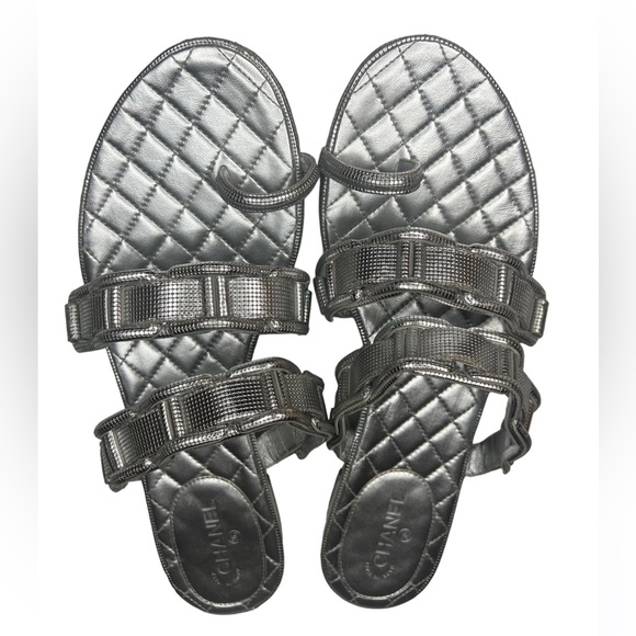 CHANEL WOMENS SANDAL METALLIC CALFSKIN SILVER LEATHER SZ 39.5 - Picture 3 of 9